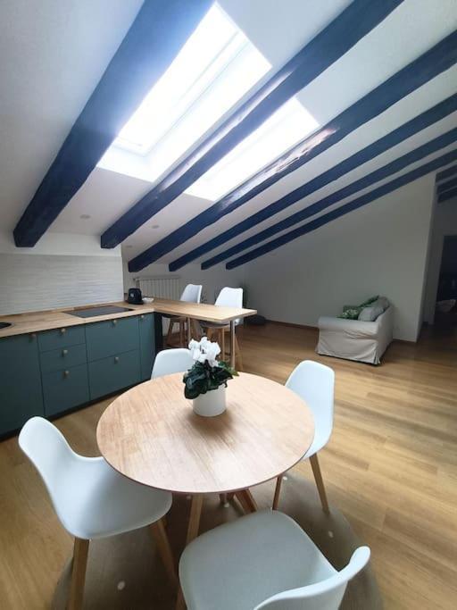 Loving My Rooms 1 - Deliziosa Mansarda In Centro غوريزيا المظهر الخارجي الصورة