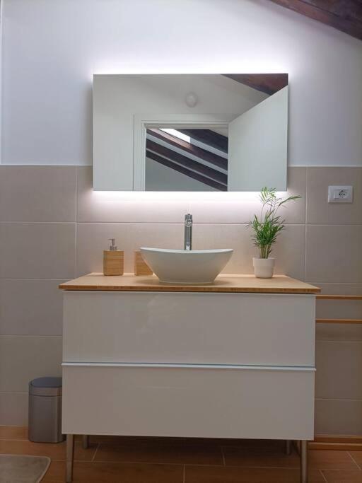 Loving My Rooms 1 - Deliziosa Mansarda In Centro غوريزيا المظهر الخارجي الصورة